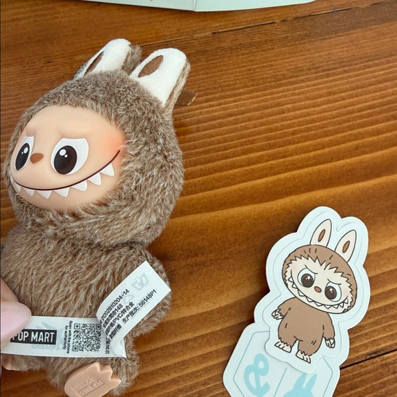 POP MART Labubu Pin for Love: “Q”, “&” (BUNDLE) - Picture 6 of 15
